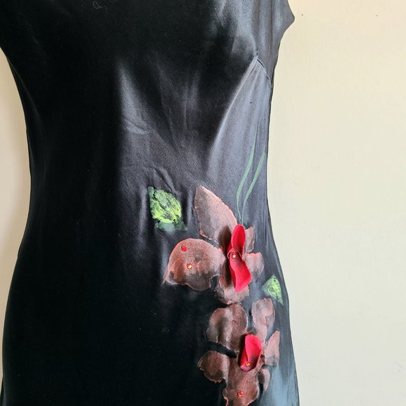 Black silky dress with painted red flowers. - Picture 3 of 11